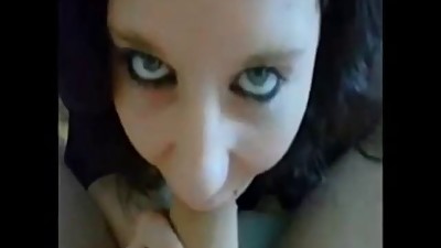 Amateur German milf eats cum