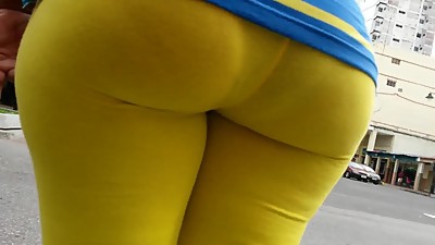 Leggins Amarillos de Negra Culazo Ricota